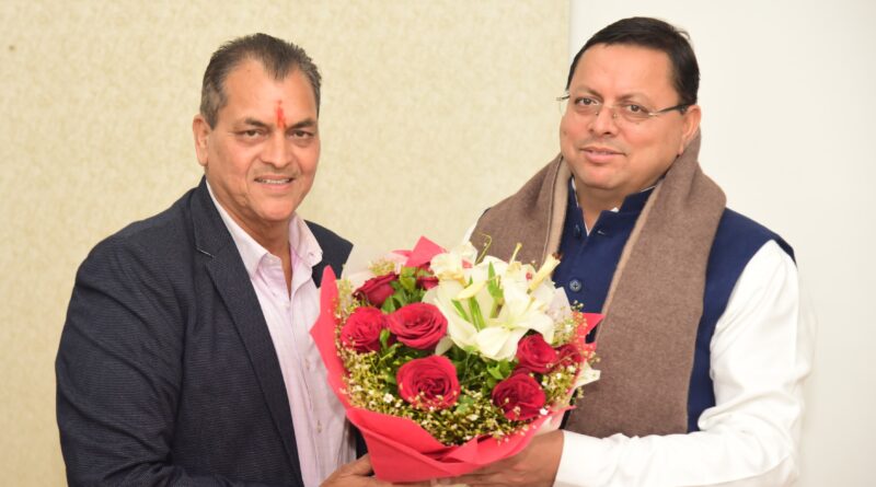 कैबिनेट मंत्री डॉ.अग्रवाल ने  सीएम धामी  से की  मुलाकात ,एक-दूसरे को मिठाई  खिलाकर नववर्ष 2024 की दी  शुभकामनाएं, राज्य में संचालित जन कल्याणकारी योजनाओं पर भी हुई वार्ता 