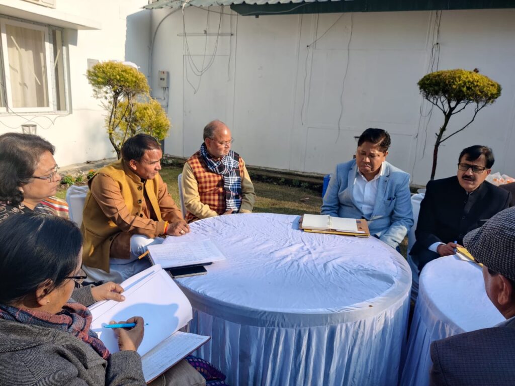 Good News: उत्तराखंड के स्वास्थ्य मंत्री डॉ धन सिंह रावत बोले,  सूबे में सक्रिय होंगी ग्राम स्वास्थ्य एवं स्वच्छता समितियां, जनपद स्तर पर मुख्य चिकित्साधिकारियों करेंगे मॉनिटिरिंग