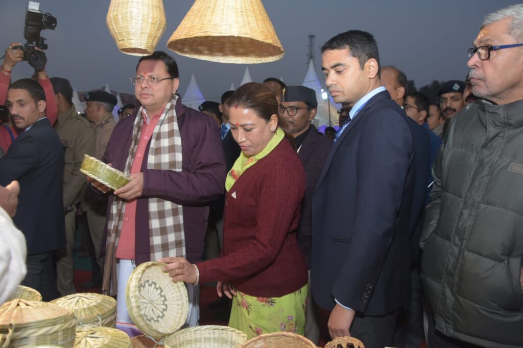 सीएम  पुष्कर धामी ने किया 5 दिवसीय राज्य स्तरीय युवा महोत्सव का शुभारंभ , राज्य के विकास खंड कार्यालयों में युवाओं के कौशल विकास  के लिए   विवेकानंद यूथ कौशल विकास सेल गठित करने की घोषणा 