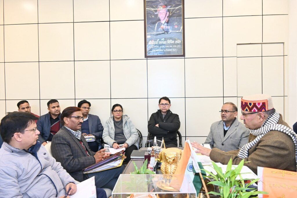 कृषि मंत्री जोशी ने कहा , सीमांत क्षेत्रों में अखरोट उत्पादन के लिए जल्द तैयार करें एक्शन प्लान , सेब के अलावा  किसानों को कीवी उत्पादन  के लिए  किया जाए प्रोत्साहित