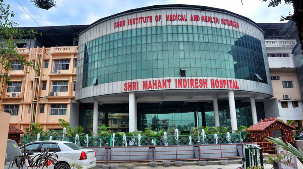 पुण्य का काम – श्री महंत इन्दिरेश अस्पताल में गोल्डन कार्ड की सेवाएं जारी , मरीजों के हित में चिकित्सा संस्थान का बड़ा कदम
