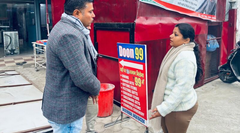 नगर आयुक्त देहरादून नमामी बंसल ने लिया  प्रथम चरण में वार्ड सं -53 (माता मन्दिर मार्ग) से सोर्स-सेग्रीगेशन का कार्य का जायजा