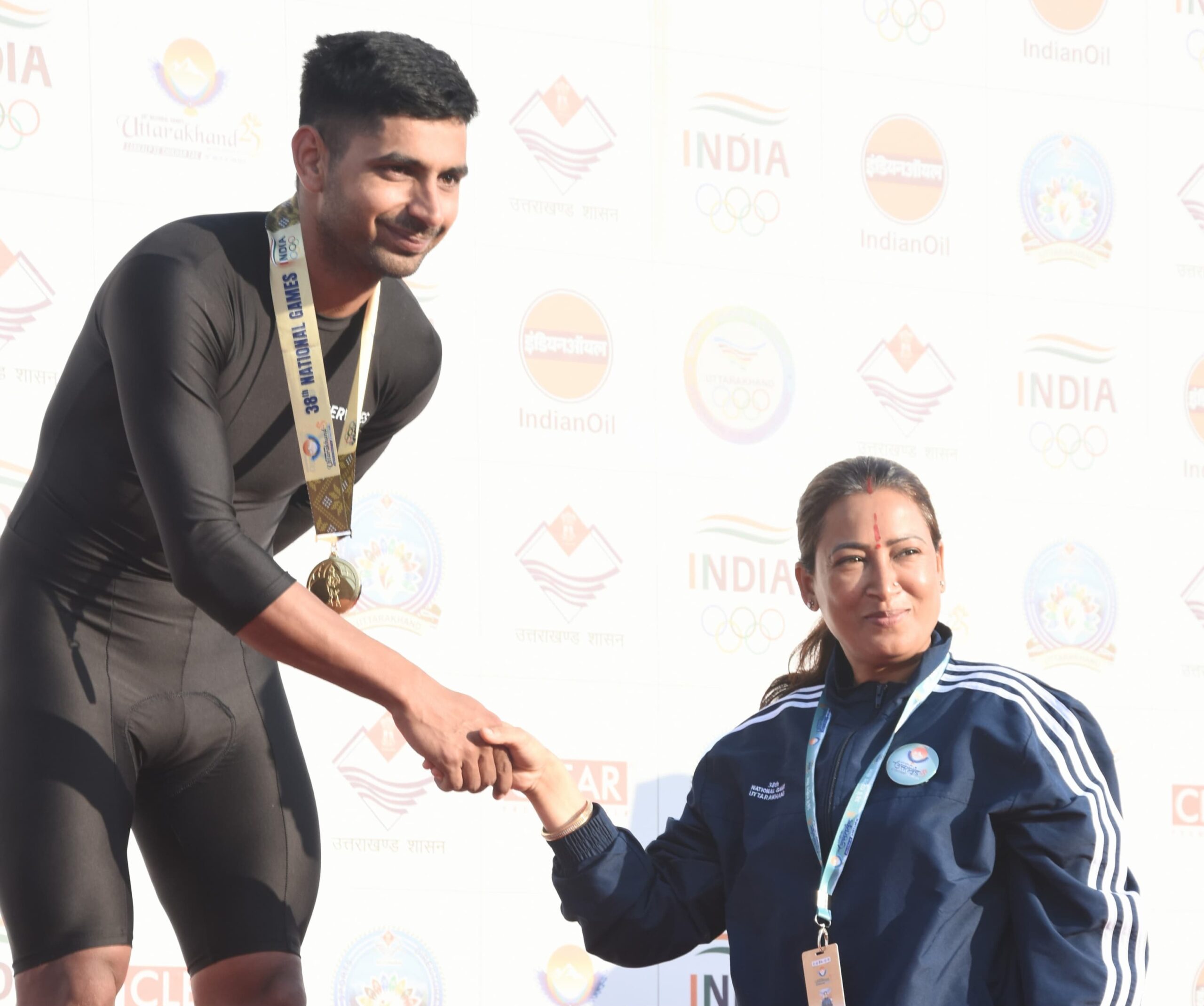 उत्तराखंड नेशनल गेम्स- साइकिलिंग इवेंट का फाइनल देखने रुद्रपुर पहुंची खेल मंत्री रेखा आर्या, खिलाड़ियों को पहनाए मेडल