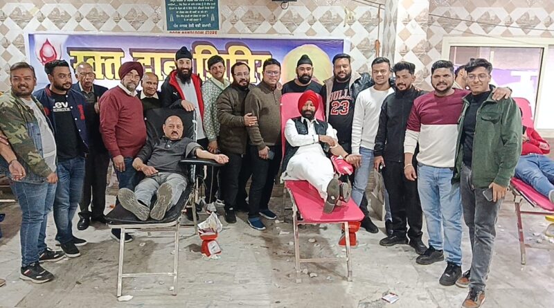 श्री महंत इन्दिरेश अस्पताल के ब्लड डोनेट  कैंप में लोगों ने बढ़-चढ़कर किया रक्तदान, 195 यूनिट हुई एकत्र