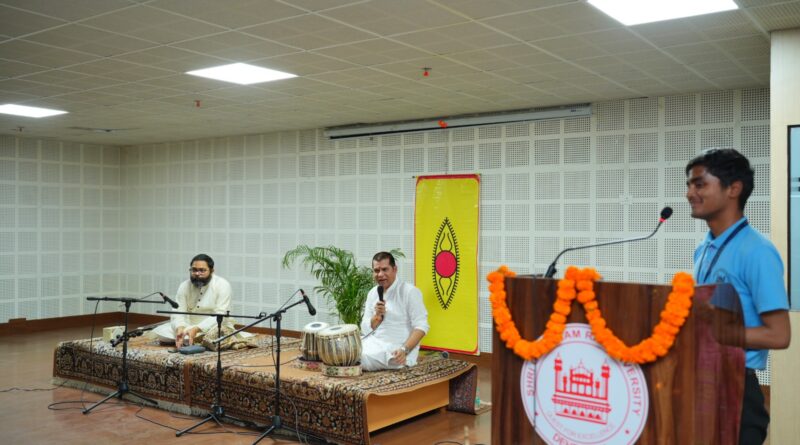 एसजीआरआरयू में उस्ताद अबीर हुसैन और पंडित मिथिलेश झा की जुगलबंदी से संगीतमय हुआ माहौल,संगीत की गहराई से श्रोताओं को किया मंत्रमुग्ध