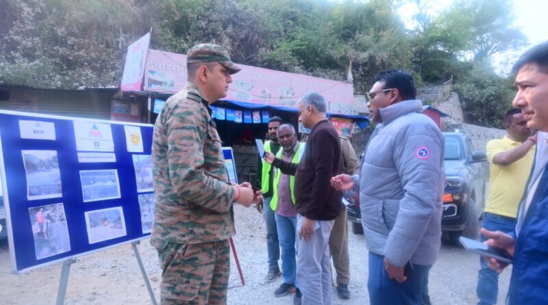 स्वास्थ्य सचिव डॉ आर राजेश ने चमोली पहुंचकर चारधाम यात्रा 2025 की तैयारियों को परखा, श्रद्धालुओं की सुरक्षा सर्वोपरि