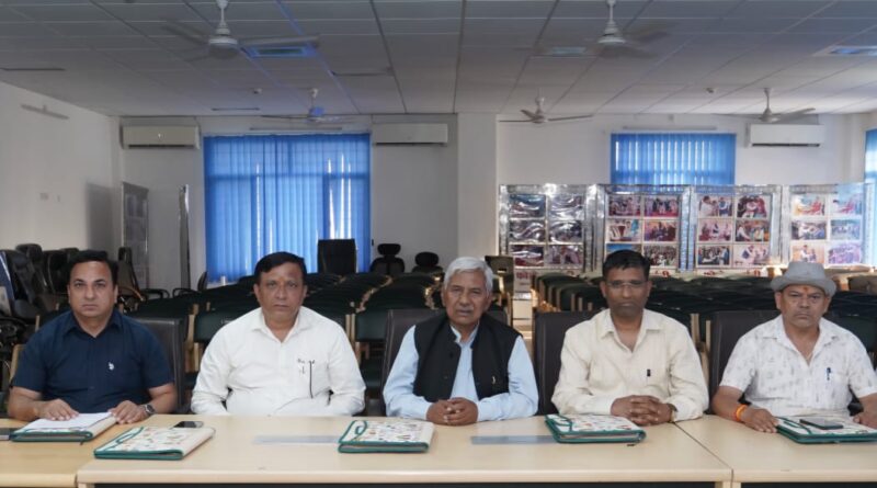 उत्तराखंड  में सांस्कृतिक दलों के पंजीकरण प्रक्रिया की  शुरुआत  गढ़वाल मंडल के लिए 13 से 20 व कुमाऊं मंडल के लिए जनपदों के ऑडिशन 26 से 30 मई तक  होंगे