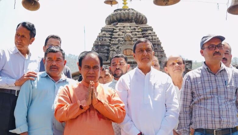 कैबिनेट मंत्री डॉ. धन सिंह रावत ने कहा – पर्यटन सर्किट से जोड़ा जायेगा पैठाणी का राहु मंदिर