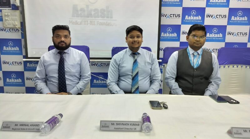 आकाश एजुकेशनल सर्विसेज़ देहरादून के सारांश मित्तल ने नीट 2025 में किया नाम रोशन, AIR 69 पाकर लहराया संस्थान का परचम