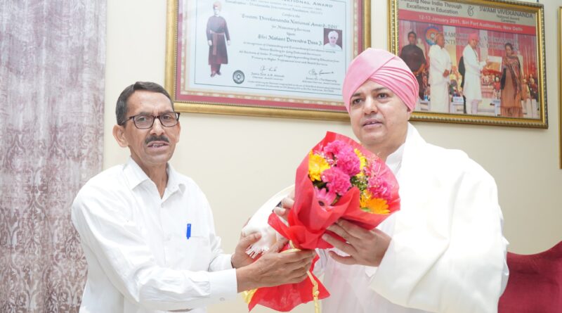 श्रद्धा और आस्था- उत्तराखण्ड राज्य आंदोलनकारी सम्मान परिषद के उपाध्यक्ष ने श्री दरबार साहिब में टेका मत्था