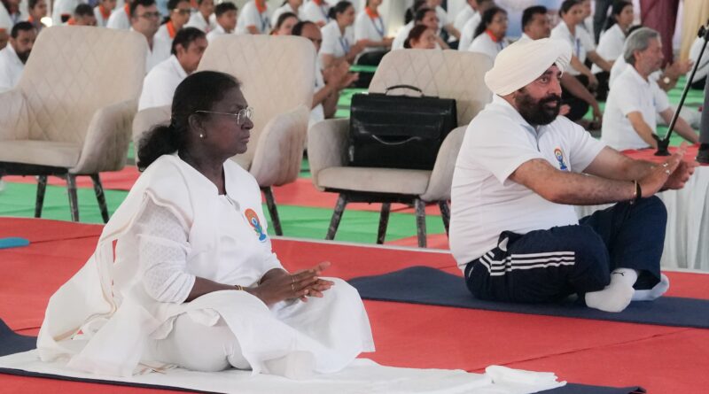 अंतर्राष्ट्रीय योग दिवस : राष्ट्रपति  द्रौपदी मुर्मू ने कहा -इलाज से बेहतर है रोकथाम , की भावना को साकार करता है योग, उत्तराखंड  भारत के योग, चेतना और विरासत का केंद्र