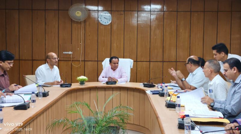 कार्यदायी संस्थाओं को उच्च शिक्षा मंत्री डॉ. रावत की दो टूक- कहा, निर्माण कार्य समय पर पूर्ण न होने पर होगी सख्त कार्रवाई