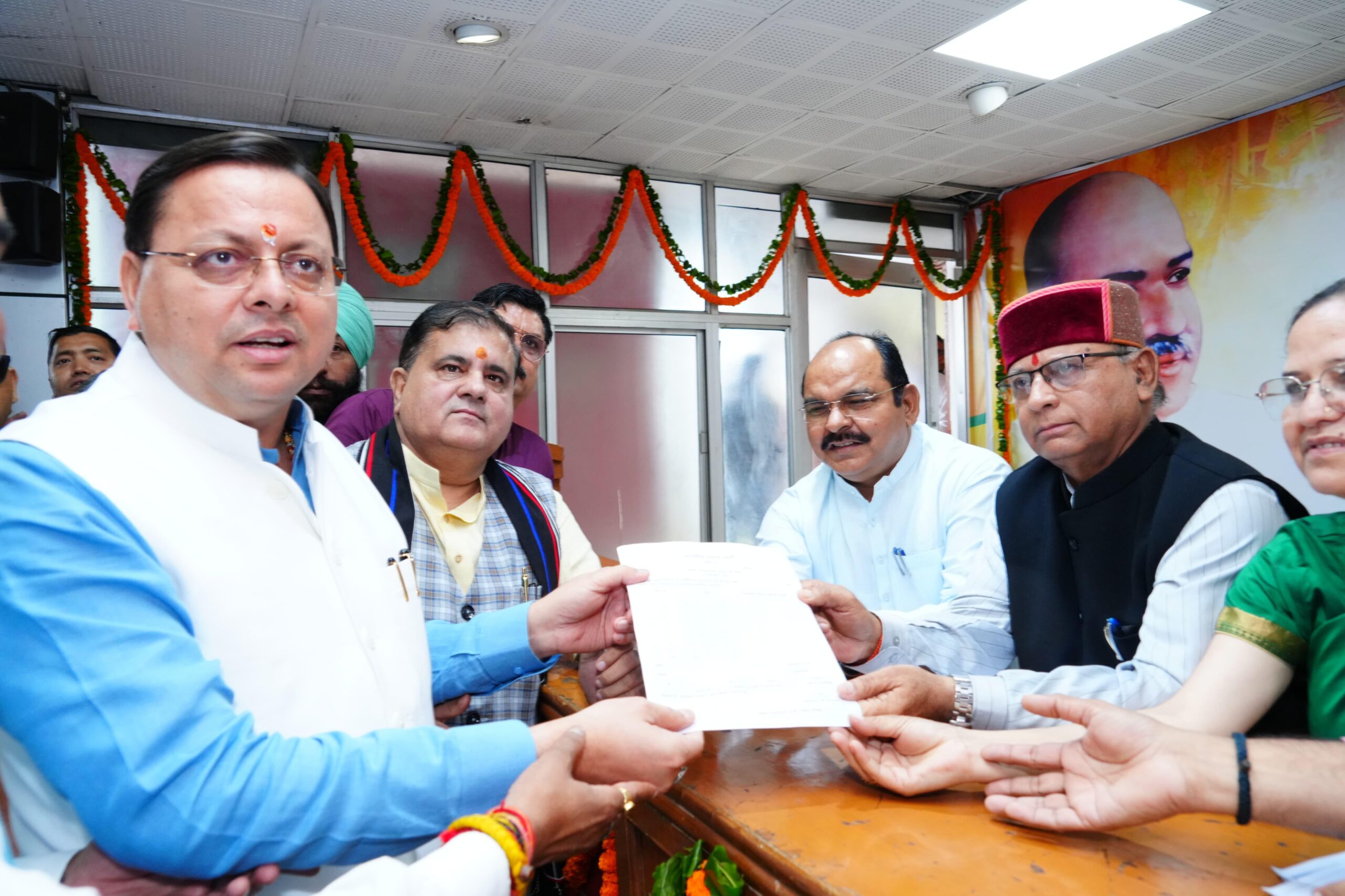 बागडोर मिलना तय –  मुख्यमंत्री पुष्कर धामी की मौजूदगी में महेंद्र भट्ट ने किया भाजपा प्रदेश अध्यक्ष पद के लिए नामांकन , कल होगा नाम का ऐलान