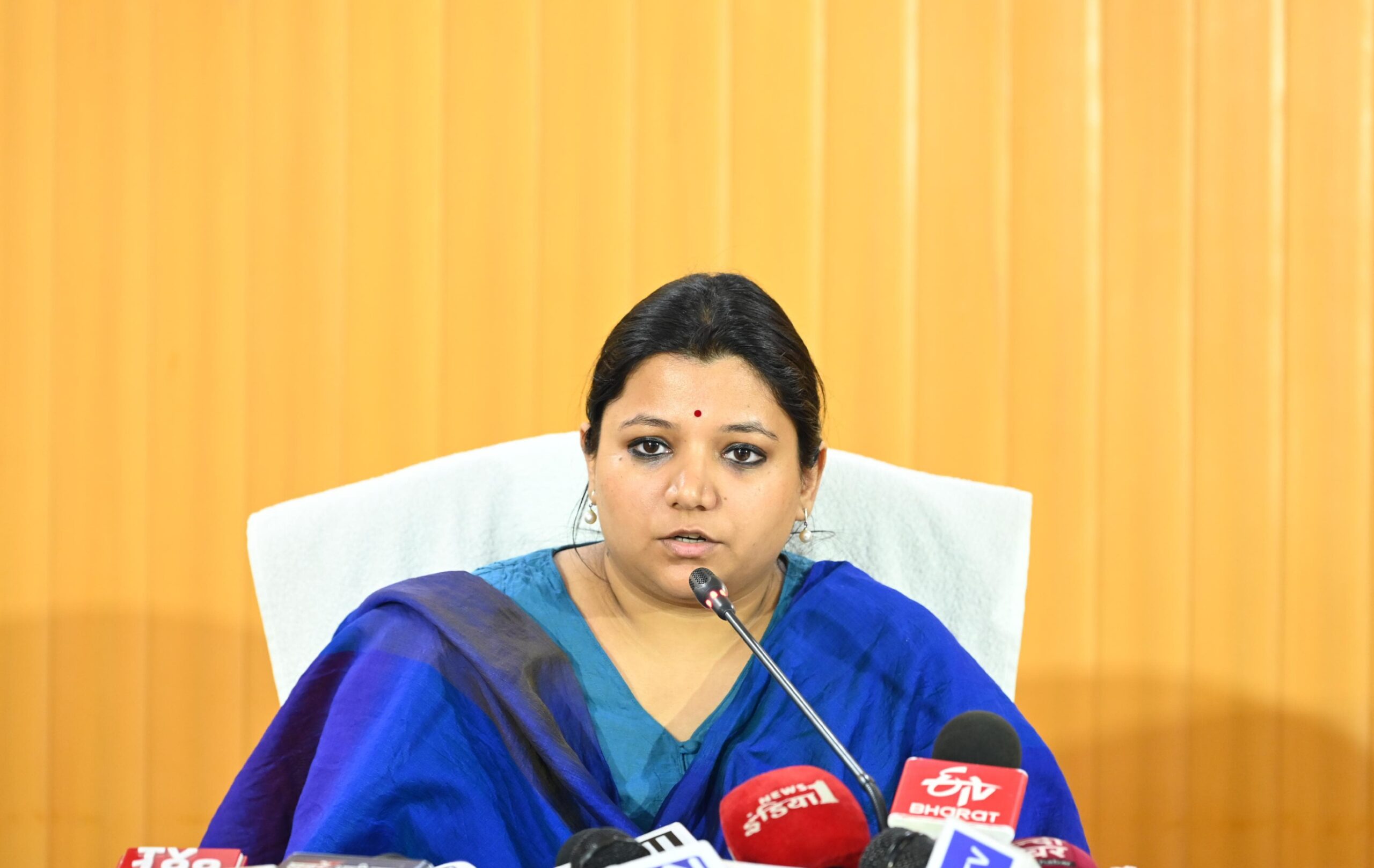 कोशिश से कामयाबी:स्वच्छ सर्वेक्षण 2024 में देहरादून नगर निगम की रैंकिंग में सुधार,62वीं रैंक मिली, नगर आयुक्त नमामि बंसल ने दी मुबारकबाद