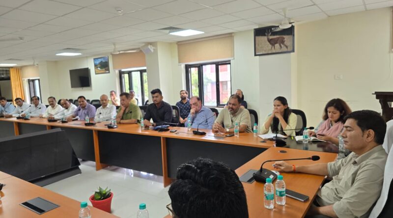 उत्तराखंड को फार्मा हब बनाना धामी सरकार का लक्ष्य – बैठक में 30 से ज्यादा दवा निर्माताओं के साथ हुआ कई अहम बिंदुओं पर मंथन 