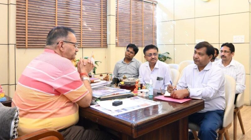 कृषि मंत्री जोशी ने अफसरों को दिए निर्देश-हरेला पर्व के  पर राज्यभर में वृहद पौधरोपण कार्यक्रम किया जाए आयोजित