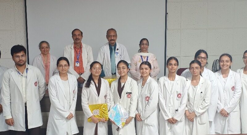 श्री गुरु राम राय मेडिकल काॅलेज में Medical Model प्रस्तुतिकरण में तितिक्षा रावत व टीम को मिला प्रथम पुरस्कार ,महत्वपूर्णं जानकारियां की साझा