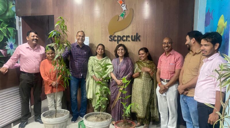 बाल आयोग अध्यक्ष डॉ गीता खन्ना  के नेतृत्व में मनाया गया हरेला पर्व , प्रदेशवासियों से की पेड़ लगाकर पर्यावरण को बचाने की अपील