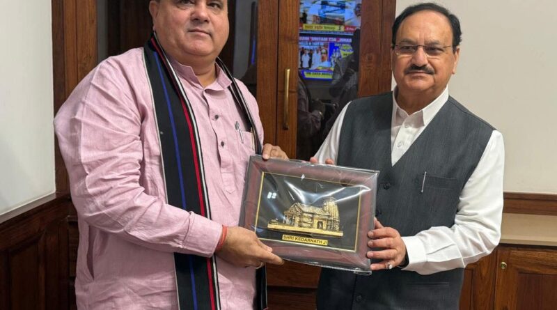 भाजपा प्रदेश अध्यक्ष महेंद्र भट्ट ने  राष्ट्रीय अध्यक्ष जेपी नड्डा से मुलाकात कर उत्तराखंड में जारी पंचायत चुनाव प्रक्रिया की दी जानकारी