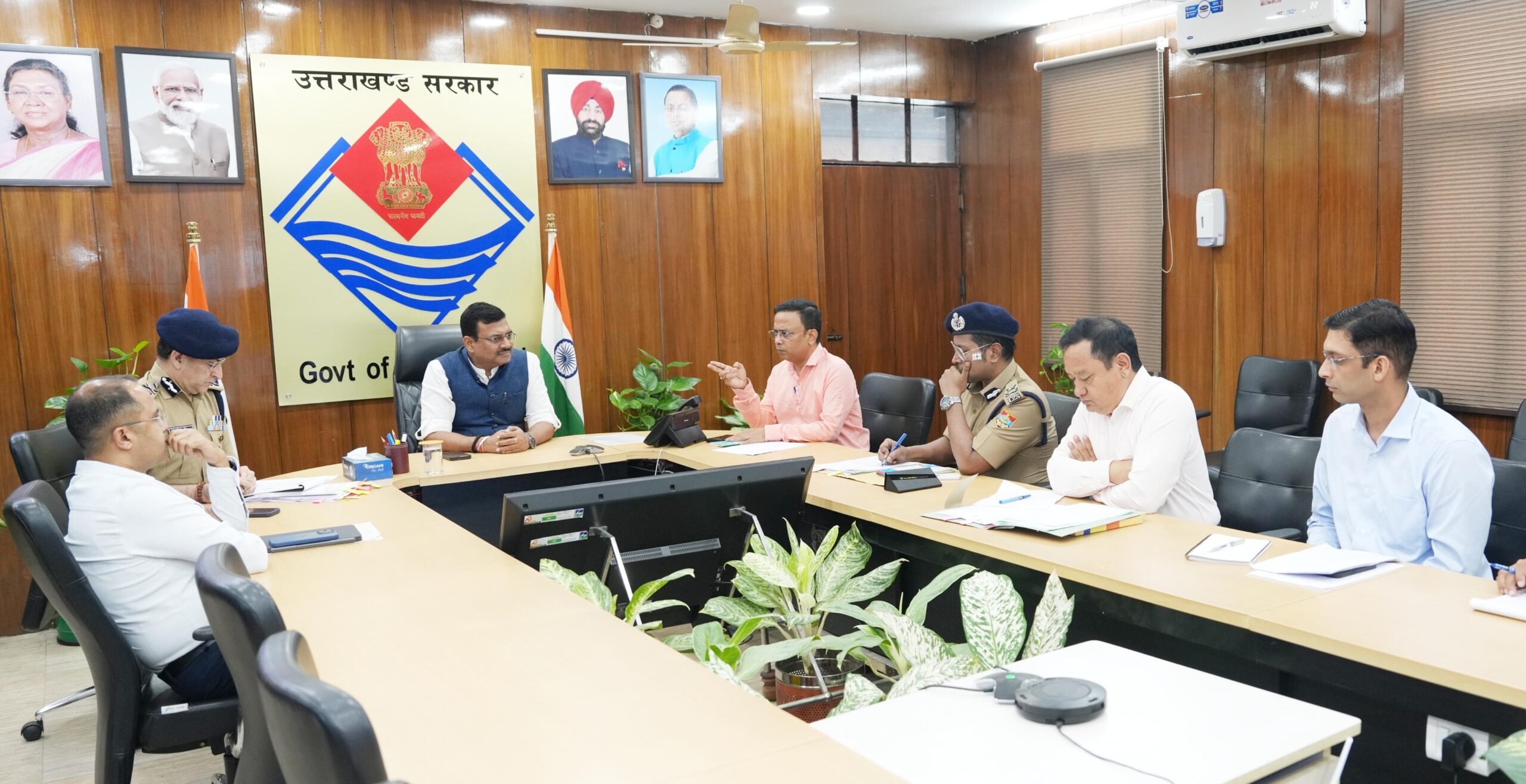 धार्मिक स्थलों पर श्रद्धालुओं की  सुरक्षा के लिए भीड़ प्रबंधन और व्यवस्था को बनेगा प्लान: सीएस