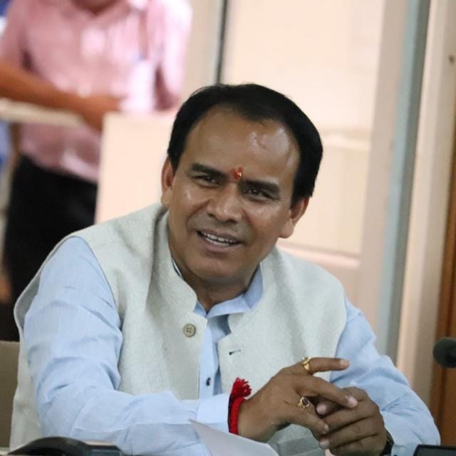 उत्तराखंड में चतुर्थ श्रेणी के 2364 पदों पर शीघ्र होगी भर्तीः डॉ. धन सिंह रावत