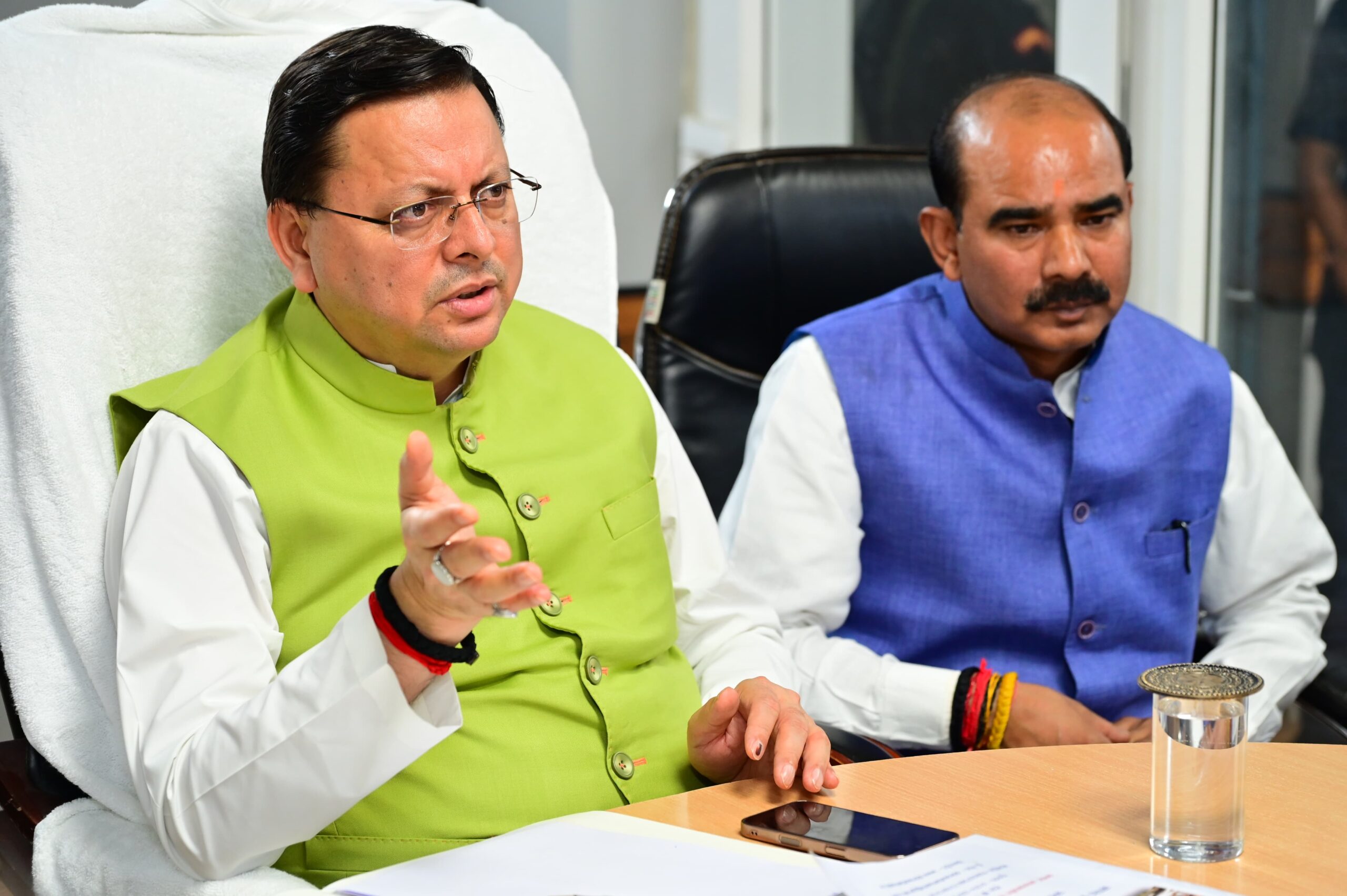 मुख्यमंत्री धामी ने धराली-हर्षिल में चल रहे राहत एवं बचाव कार्यों को परखा ,कहा – आपदा प्रभावित क्षेत्रों में रेस्क्यू कार्य सर्वोच्च प्राथमिकता पर किए जाएं 