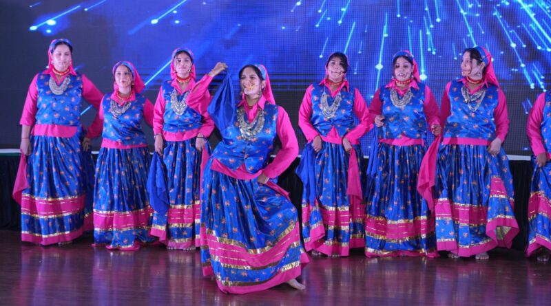 श्री गुरु राम राय विश्वविद्यालय में हुआ ज्ञानयात्रा का दीक्षारंभ,  बाॅलीवुड, पंजाबी, गढ़वाली गीतों की रही धूम