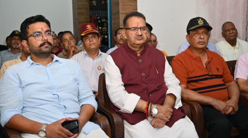 कैबिनेट मंत्री जोशी ने कहा – प्रधानमंत्री मोदी का ‘मन की बात’ कार्यक्रम देशवासियों के लिए प्रेरणास्रोत 