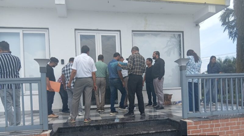 एमडीडीए ने  अवैध प्लॉटिंग और निर्माण पर चलाया पीला पंजा ,अवैध प्लॉटिंग और निर्माण किसी भी हाल में  नहीं किए जाएंगे बर्दाश्त- तिवारी