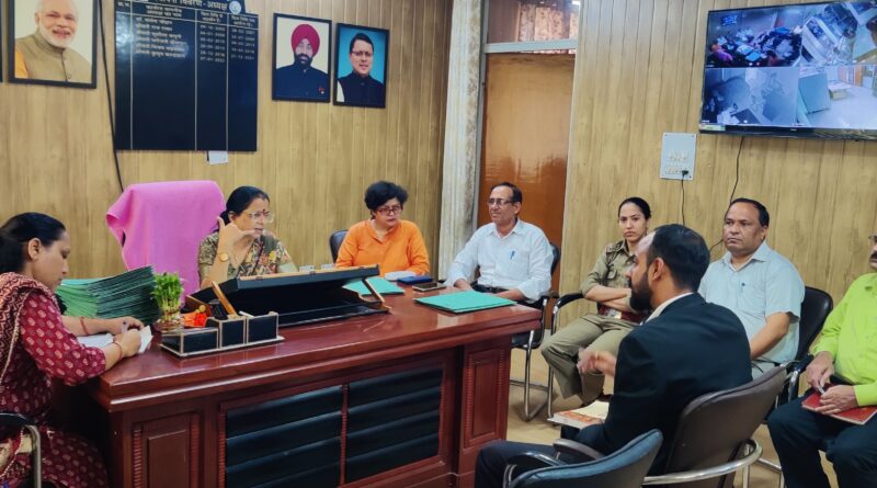 उत्तराखंड राज्य महिला आयोग में पेश हुए पीवैल्यू एनालेटिक्स कम्पनी के प्रतिनिधि,वार्षिक रिपोर्ट व इंडेक्स में संदेहास्पद स्थिति के लिए मांगी माफी , 15 सितंबर को होगी अगली सुनवाई