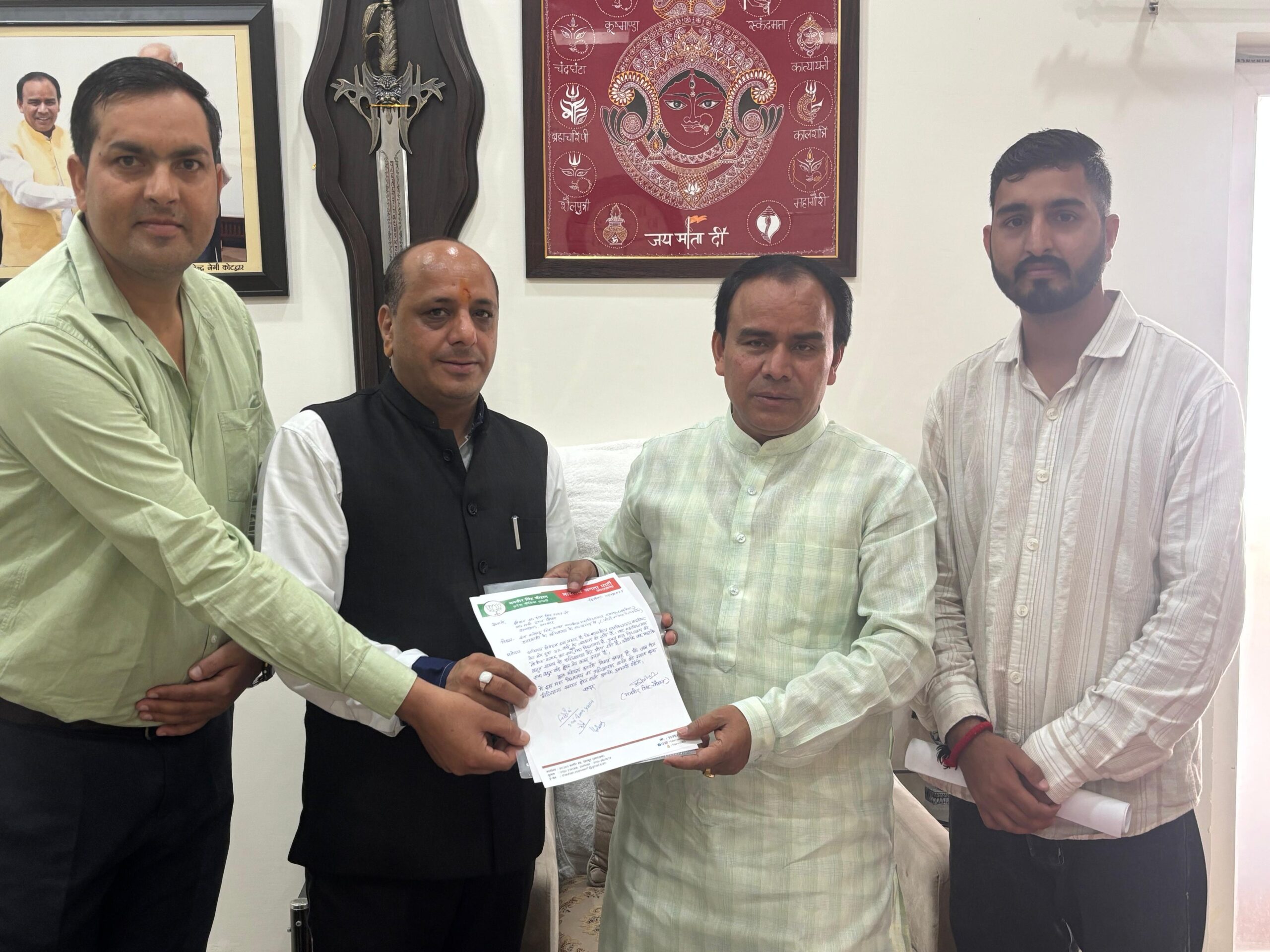 भाजपा प्रदेश मीडिया प्रभारी चौहान ने शिक्षा मंत्री डॉ रावत से की मुलाकात राजकीय महाविद्यालय बड़कोट और चिन्यालीसौड  का होगा उच्चीकरण