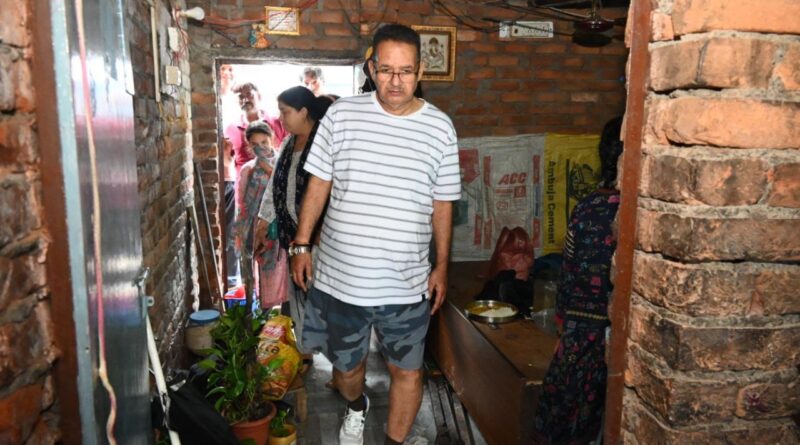 कैबिनेट मंत्री जोशी ने लिया सहस्त्रधारा, सेरागांव, कार्लीगाड़ में अतिवृष्टि से नुकसान का जायजा, आपदा प्रभावितों को हरसंभव मदद का दिया आश्वासन