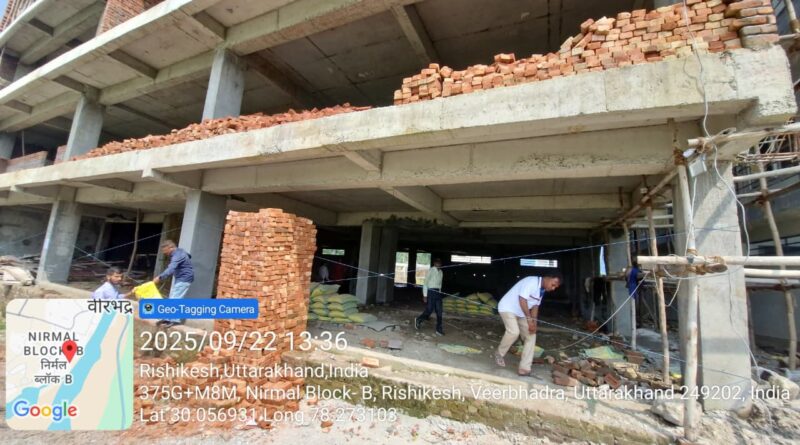 अवैध निर्माणों के एमडीडीए का एक्शन लगातार जारी, ऋषिकेश में बहुमंजिला भवन पर सीलिंग की कार्यवाही