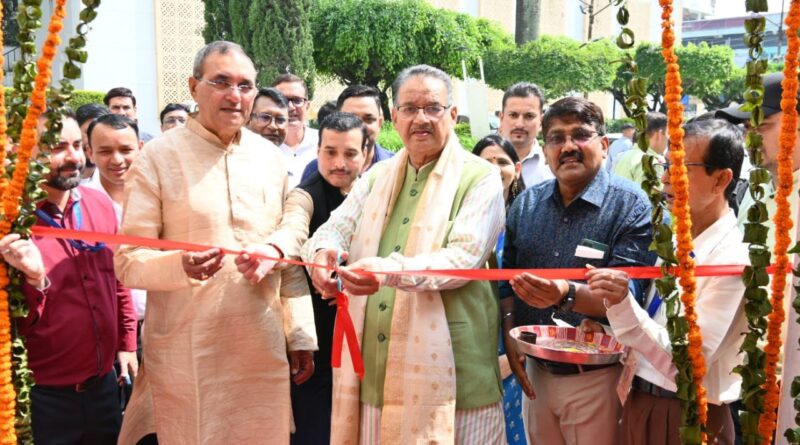 कृषि मंत्री  जोशी ने किया सिल्क एक्स्पो 2025 का शुभारंभ, कहा – “दून सिल्क ब्रांड” ने राष्ट्रीय स्तर पर बनाई पहचान