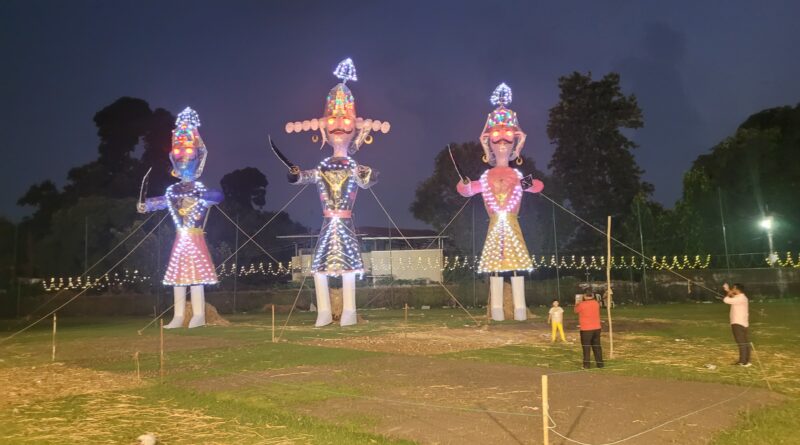 दशहरा मेले की तैयारी पूरी- लक्ष्मण चौक वैलफेयर सोसाइटी करेगी  60 फीट ऊंचे रावण के पुतले का दहन