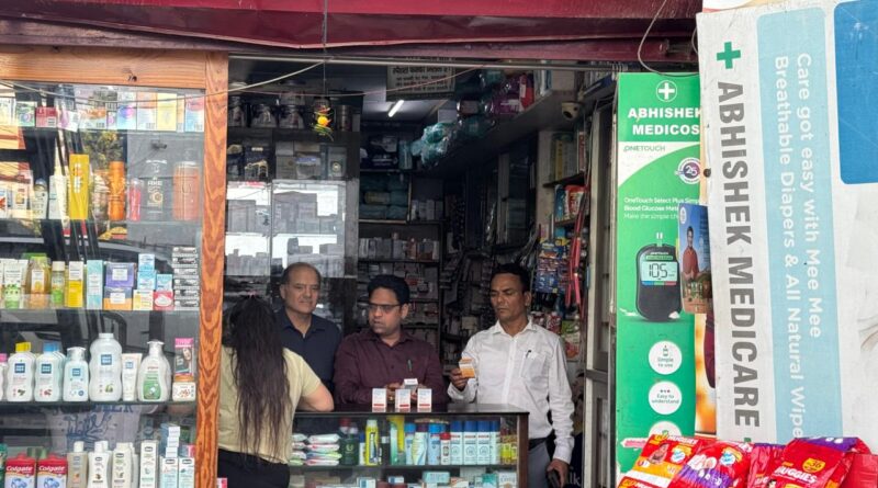 उत्तराखंड : बच्चों के लिए प्रतिबंधित कफ सिरप को लेकर एफडीए कर रहा लगातार कार्रवाई , शिशु रोग अस्पतालों के मेडिकल स्टोरों का औचक निरीक्षण, पेडियाट्रिक कफ सिरप के नमूने किए जब्त