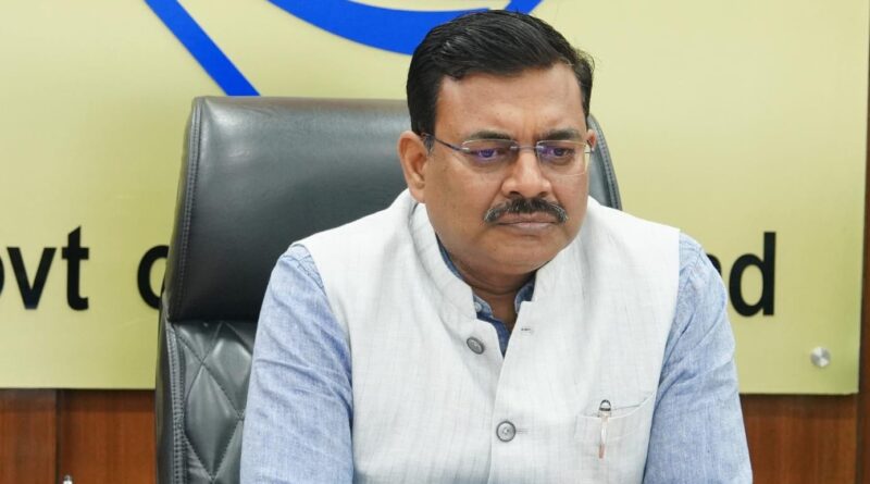 Uttarakhand:  पीएमश्री स्कूलों में कम्प्यूटर लैब व पुस्तकालयों की स्थापना में लाएं तेजी : सीएस आनन्द बर्द्धन