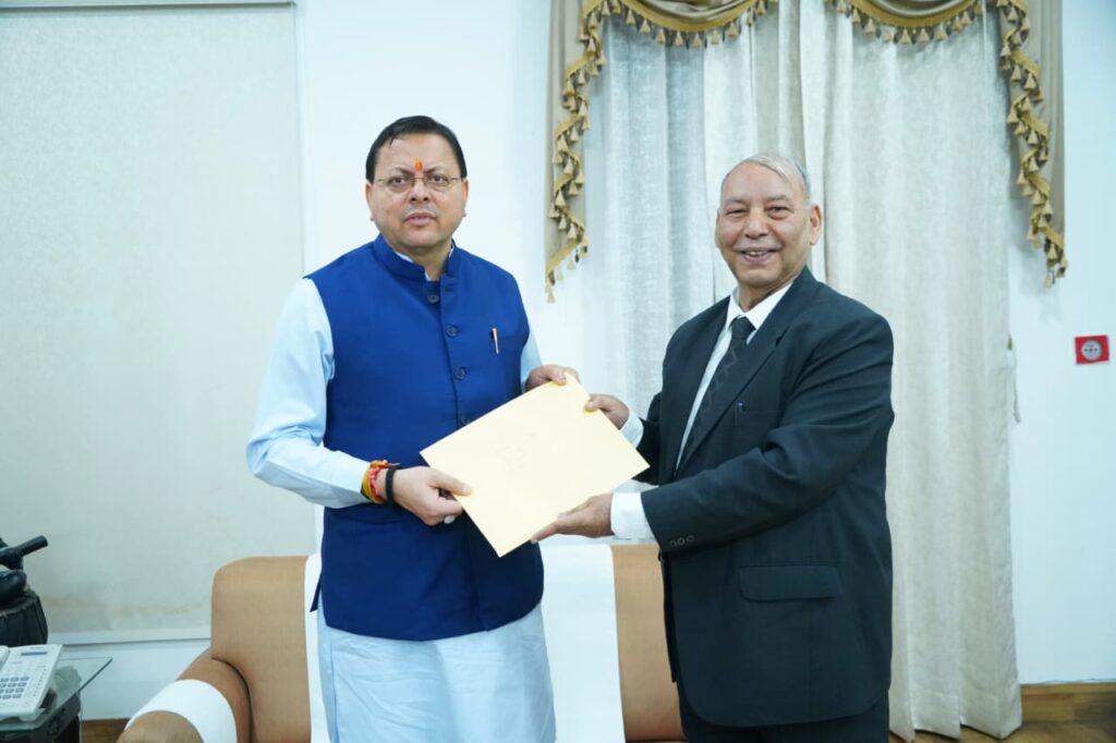 यूकेएसएसएससी का  स्नातक स्तरीय परीक्षा को निरस्त करने का बड़ा फैसला,पेपर लीक मामले में जस्टिस ध्यानी आयोग ने सीएम पुष्कर धामी को सौंपी जांच रिपोर्ट 