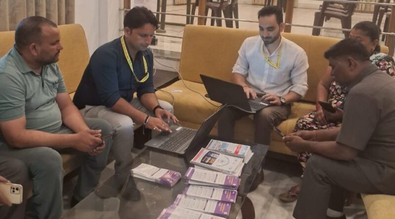 राजभवन में लगा आयुष्मान शिविर, 250 से अधिक लाभार्थियों की बनी आभा आईडी