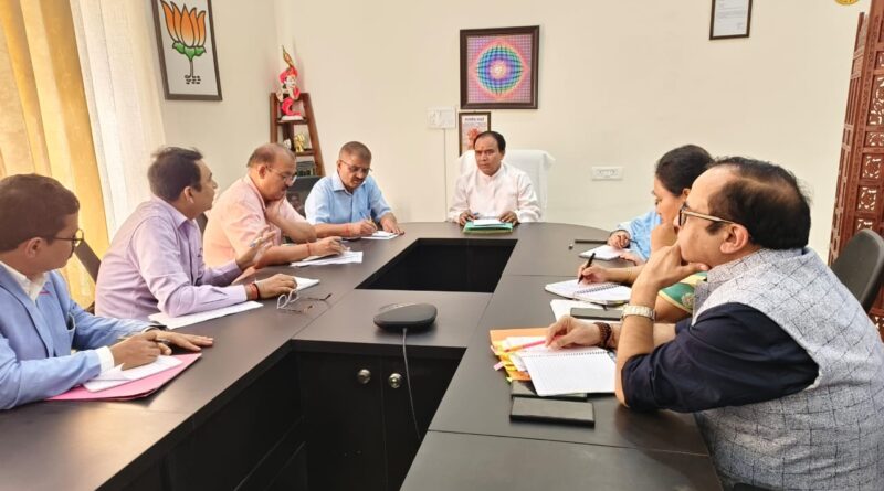 अभिभावकों की शिकायतों को शिक्षा मंत्री डॉ रावत ने गंभीरता से लिया, सभी जनपदों से निःशुल्क पाठ्य पुस्तक वितरण की रिपोर्ट उपलब्ध कराने की ताकीद