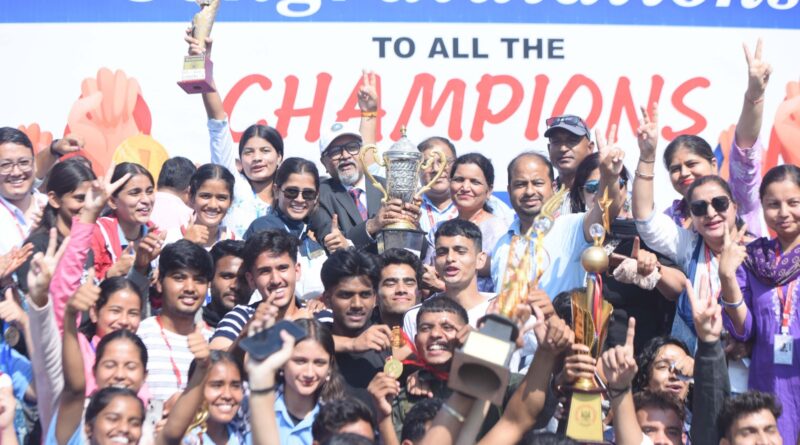 एसजीआरआर यूनिवर्सिटी खेलोत्सव-2025 में स्कूल ऑफ़ ह्यूमैनिटीज एण्ड सोशल साइंसेज़ ओवरऑल चैम्पियन, कई स्पर्धाओं में स्टूडेंट्स ने दिखाई खेल प्रतिभा