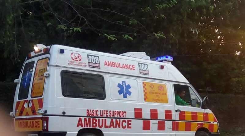 घबराएं नहीं रहें सावधान- दीपावली पर प्रदेश भर में  कैम्प 108 सेवा की 272 एम्बुलेंस मुस्तैद