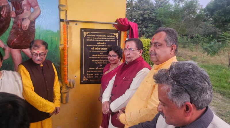 राज्यसभा सांसद डॉ नरेश बंसल ने अपनी सांसद निधि से बने हॉल का किया लोकार्पण  कहा – बच्चों को शिक्षा की ओर उन्मुख करने की जरूरत