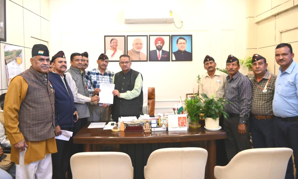 उत्तराखंड सरकार पूर्व सैनिकों और उनके आश्रितों के कल्याण को निरंतर प्रतिबद्ध: जोशी