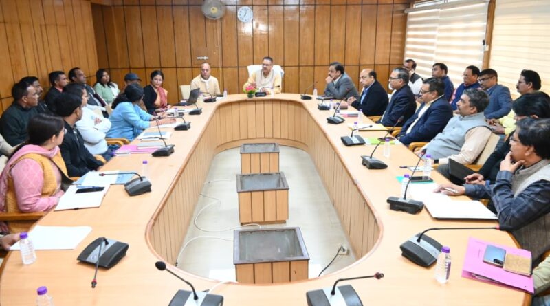 मसूरी विधानसभा क्षेत्र के तहत आपदा के कारण क्षतिग्रस्त निर्माण व सुदृढ़ीकरण के कार्य समय  पर करें पूरा: जोशी