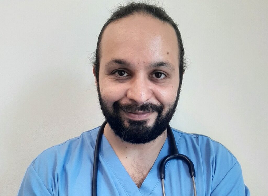 मैक्स अस्पताल देहरादून ने विश्व सीओपीडी दिवस पर किया लोगों को जागरूक, विशेषज्ञ पल्मोनोलॉजी डॉ  वैभव चाचरा ने दी सलाह – COPD के लक्षणों की न करें अनदेखी