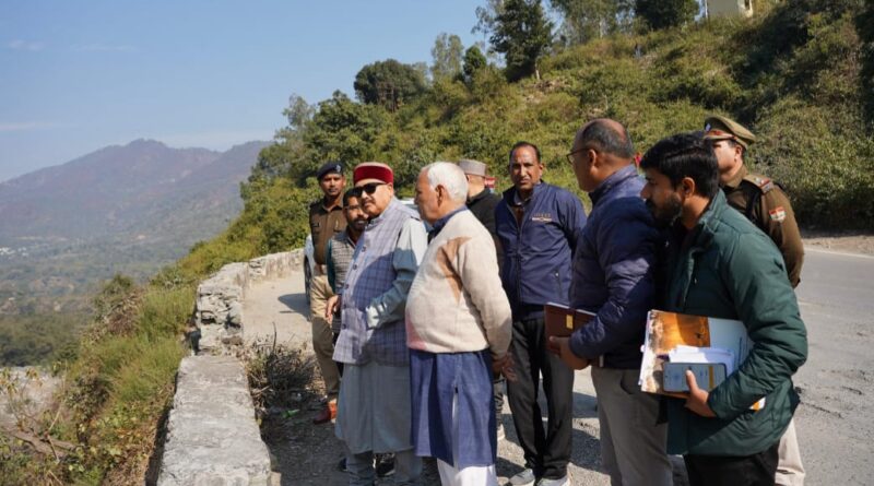 उत्तराखंड के पर्यटन मंत्री महाराज ने किया अपने ड्रीम प्रोजेक्ट निर्माणाधीन सतपुली झील बैराज  का निरीक्षण , कहा – वाटर स्पोर्ट्स के साथ ही स्थानीय लोगों को रोजगार के अवसर भी मिलेंगे