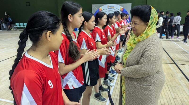 देहरादून में दो दिवसीय “सांसद खेल महोत्सव” कार्यक्रम का समापन – टिहरी गढ़वाल लोकसभा एमपी राज्य लक्ष्मी शाह ने कहा, स्वस्थ, सक्षम एवं राष्ट्र निर्माण में सक्रिय भागीदार बनें युवा 