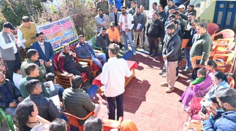 अल्मोड़ा दौरा :  कृषि मंत्री जोशी ने भगरतौला में किसानों से किया संवाद,समस्याएं सुनीं और सुझाव भी लिए