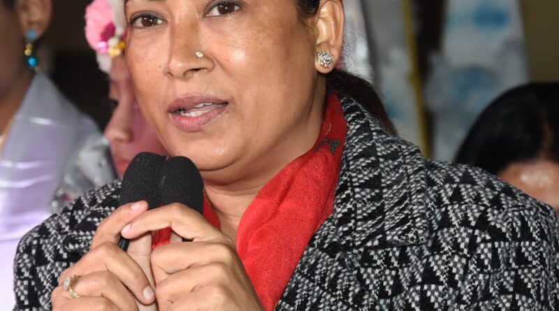 कैबिनेट मंत्री रेखा आर्या ने किया  द मोंटेसरी स्कूल के वार्षिकोत्सव का किया उद्घाटन, कहा – युवाओं को विकास के साथ-साथ पर्यावरण व नदियों के संरक्षण का भी संकल्प लेना होगा